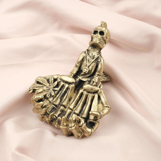 Exotic Skeleton Ashtray in Resin | Unique Smoking Accessories for Hippie Lovers, Marijuana Leaf Cigarette Lid, Cigar Ash Tray, Unique Gift