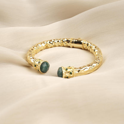 Stone of Love & Compassion , Handmade Raw Emerald Gemstone Bangles for Her, Antique Inspired and Vintage Style Bracelet for Her, Gift Idea