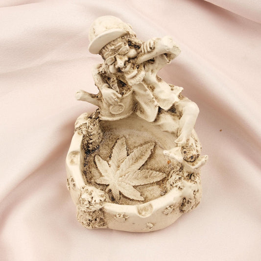 White Bob Marley Ashtray with Marijuana Leaf | 9 cm and 3.5 in Mini Reggae Ashtray for Smokers, Rasta Decor, Unique Cigarette Lid