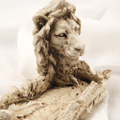 Handmade White Lion Ashtray, Outdoor Smoking Gift  Mythic Cool Ashtray Lid  Cigarette Lid for Smokers, Authentic Accessories WEIGHS 1LB