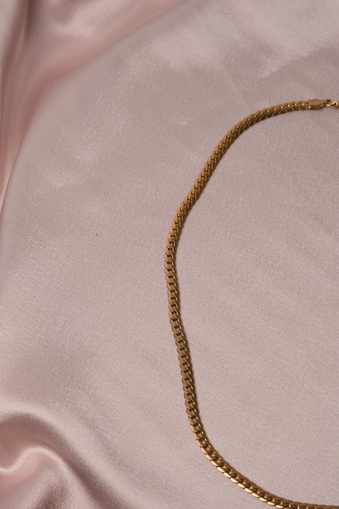 Men's Gold Snake Chain Choker Necklace & 54 cm, Stainless Steel Jewelry with Urban Edge | Cool and Masculine Look | Great Gift for Him