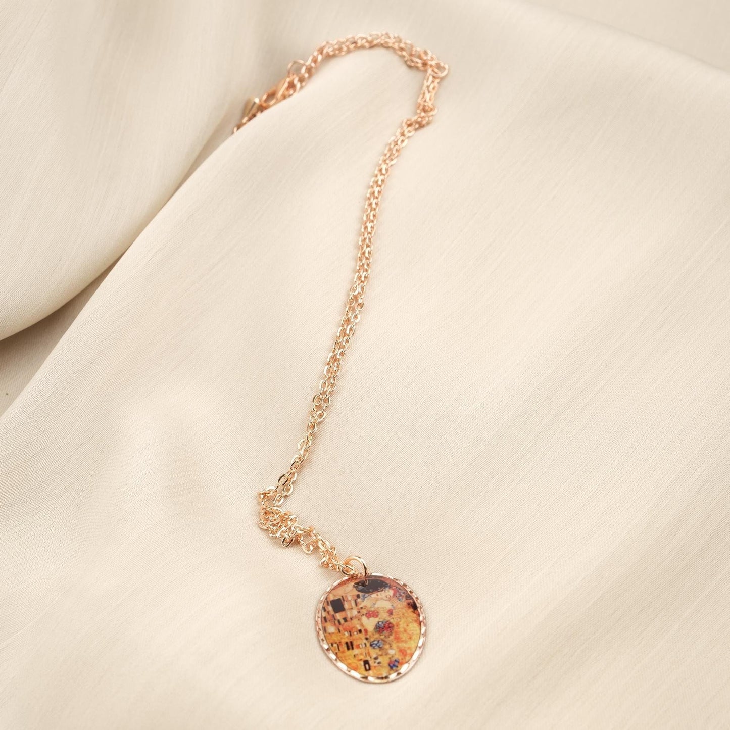 Gustav Klimt "The Kiss" Necklace in Pure Copper, Artistic Pendant & Adjustable Chain | Handmade Antique Looking Vintage Style Gift