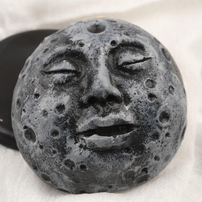 Sleeping Moon Cone and Backflow Incense Burner | Gray And Black Aromatherapy Smoke Fountain | 6x10x10cm Meditation Gift for Moon Lovers