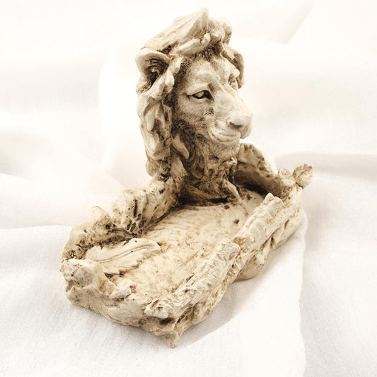 Handmade White Lion Ashtray, Outdoor Smoking Gift  Mythic Cool Ashtray Lid  Cigarette Lid for Smokers, Authentic Accessories WEIGHS 1LB