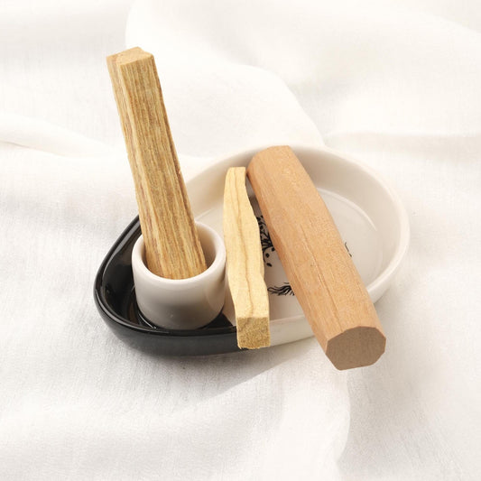 Black And White Ceramic Palo Santo Holder With Roots & Praying Woman Figure | Smudge Tray For Cleansing Rituals | 14x10x4cm Sandal Tray