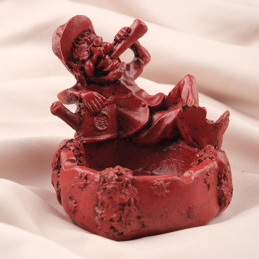 Red Bob Marley Ashtray with Marijuana Leaf | 9 cm and 3.5 in , Mini Resin Ashtray for Smokers, Reggae Decor, Unique Cigarette Lid & Holder