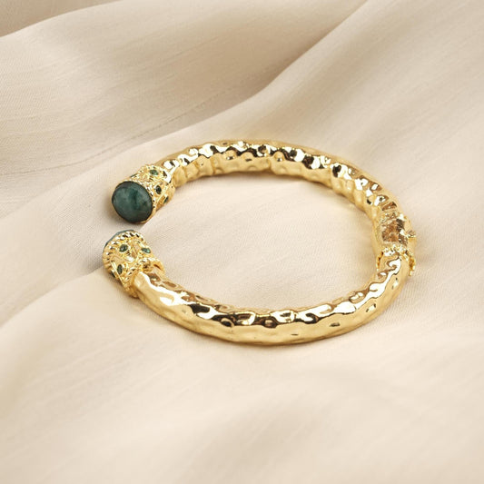 Stone of Love & Compassion , Handmade Raw Emerald Gemstone Bangles for Her, Antique Inspired and Vintage Style Bracelet for Her, Gift Idea
